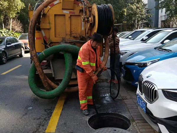 抱罗镇排污管道清淤